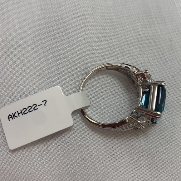 NWT JTV 5.95CT EMERALD CUT TEAL FLUORITE & .48CTW WHITE TOPAZ RING - Picture 8 of 8